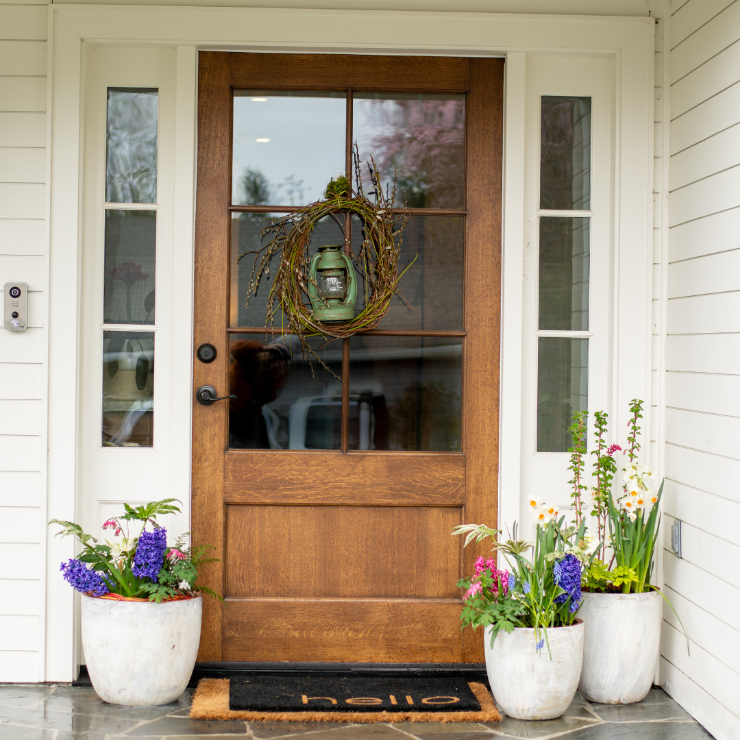 Seasonal Porch Pot Subscription – Fresh Style, All Year Long